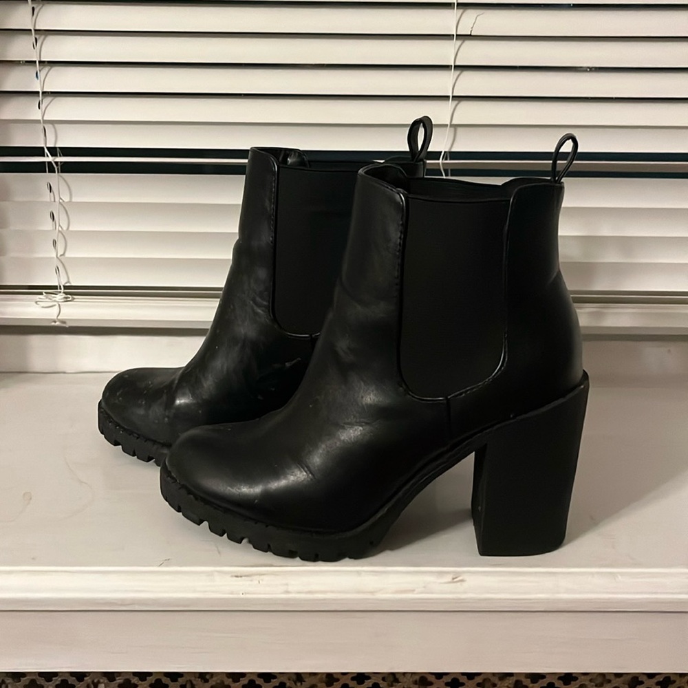 Perfect black heals